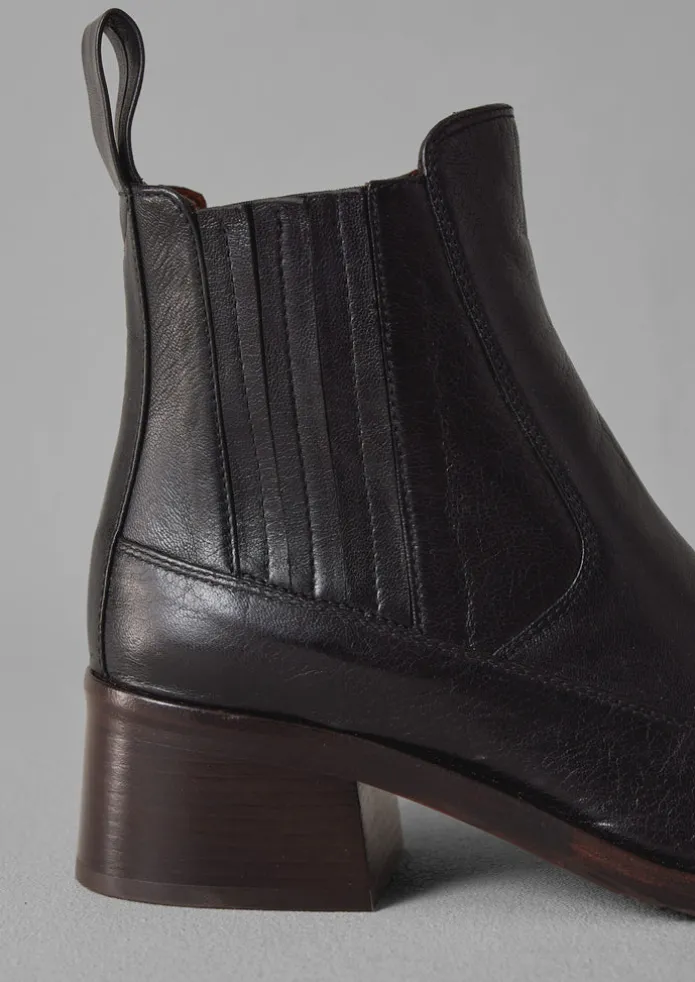 Chie Mihara Lotte Leather Boots