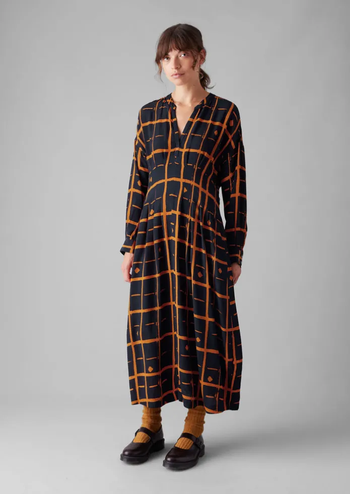 Diamond Dot Print Fluid Dress