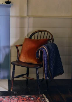 Jacquard Dot Wool Blanket