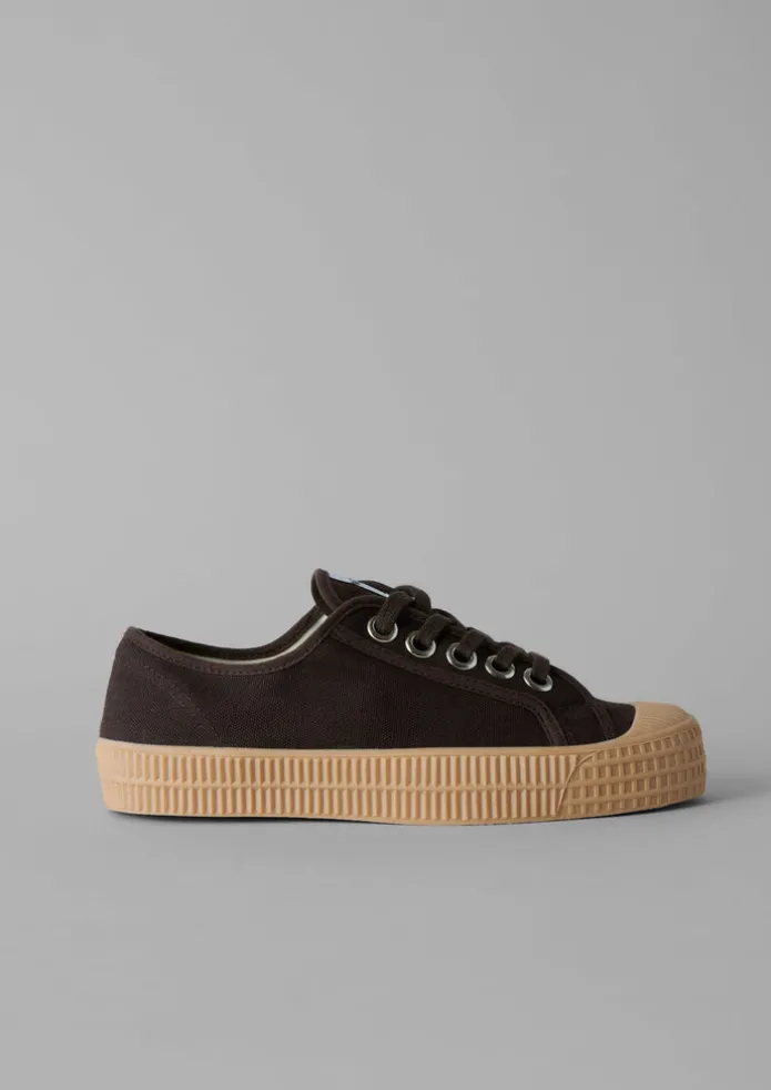 Novesta Star Master Plimsolls