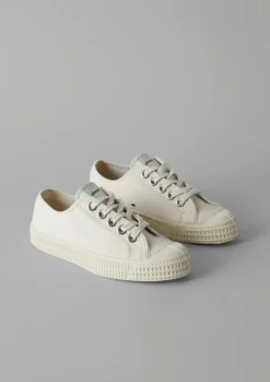Novesta Star Master Plimsolls