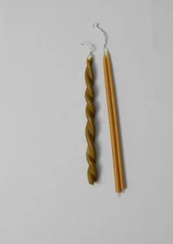 Skar Organics Beeswax Twist Dinner Candle