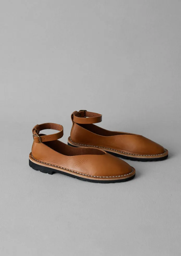 Steve Mono Artisanal Pumps