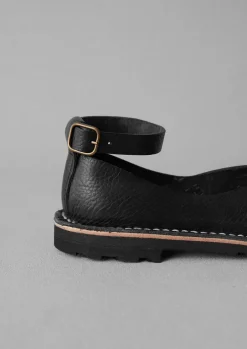 Steve Mono Artisanal Pumps